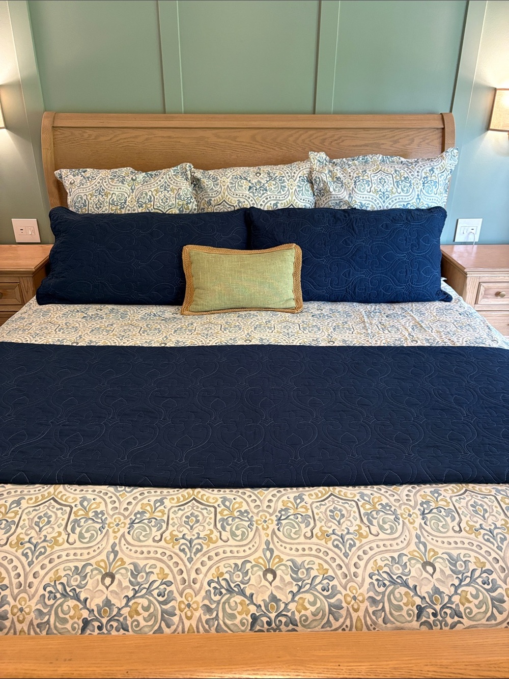 Deluxe Pottery Barn Duvet with Navy Quilted Coverlet with Paisley Shams